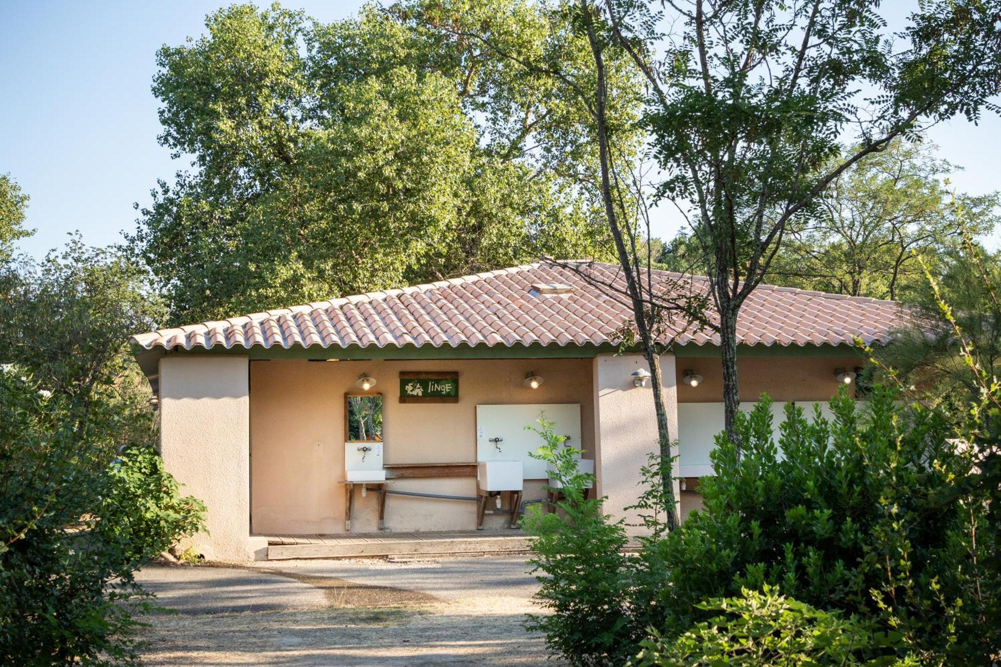 Huttopia Le Moulin Saint-Martin-dʼArdèche Eksteriør billede